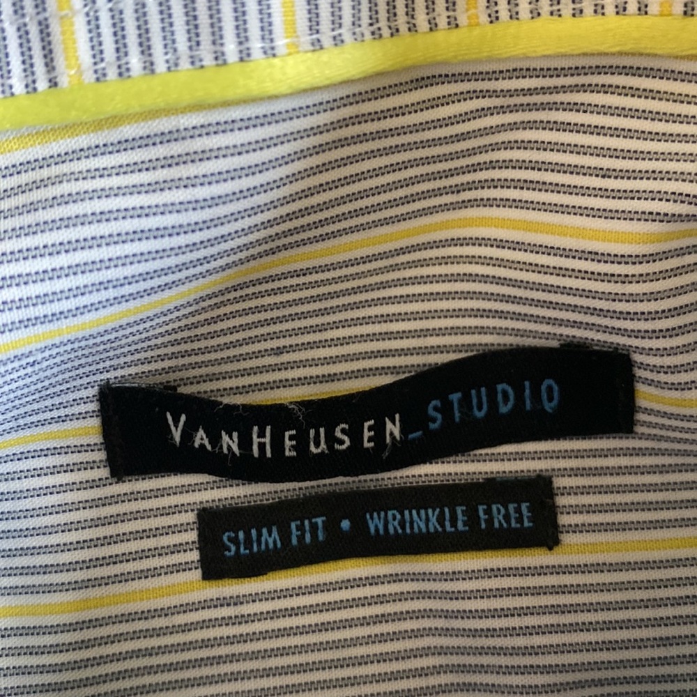 Vanheusen Slim Fit - Size Small Button Up - image 2